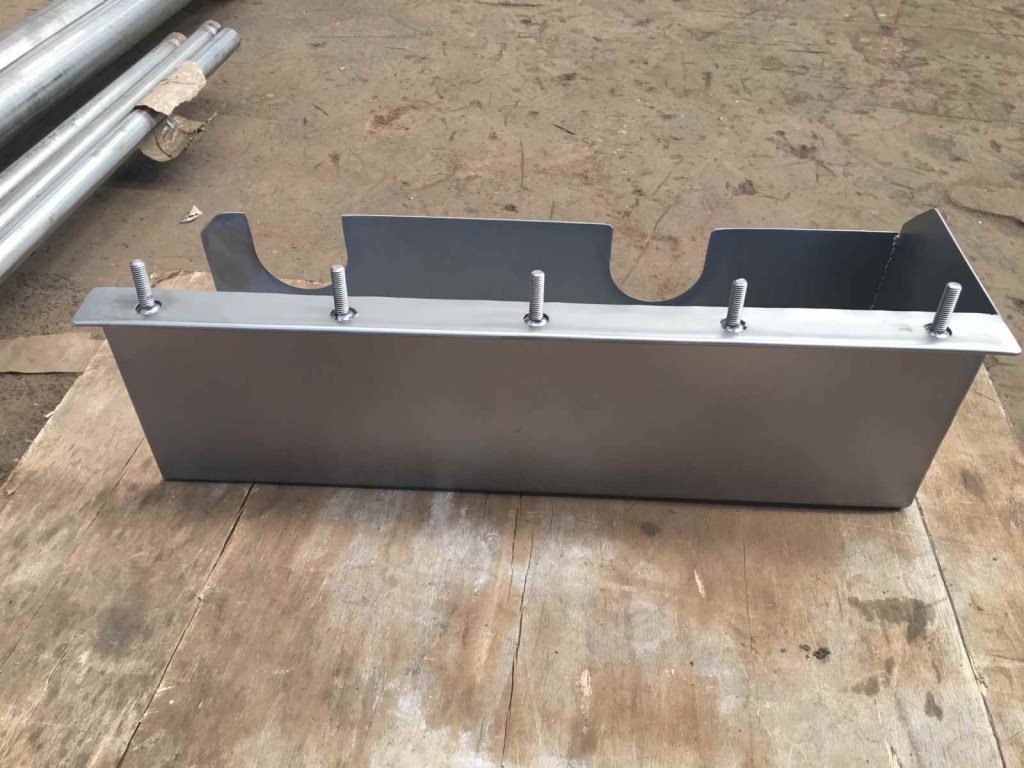 Fabricación de defensas en acero y aluminio para la industria 02
