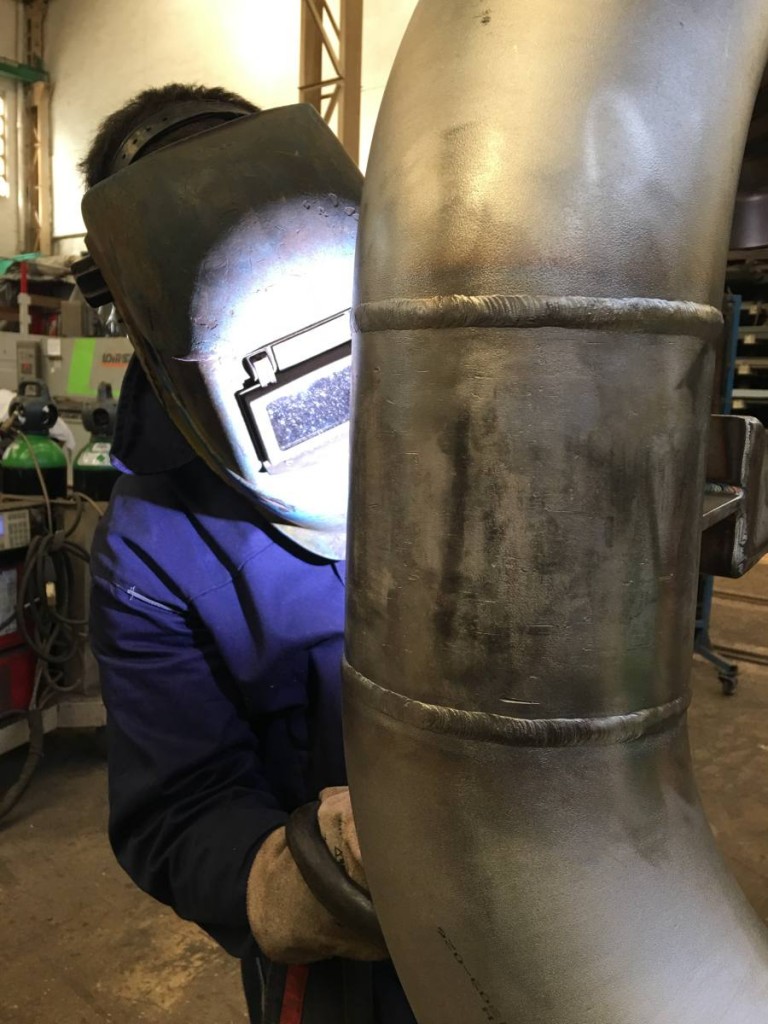 Fabricación de tubería en acero y aluminio para la industria 07